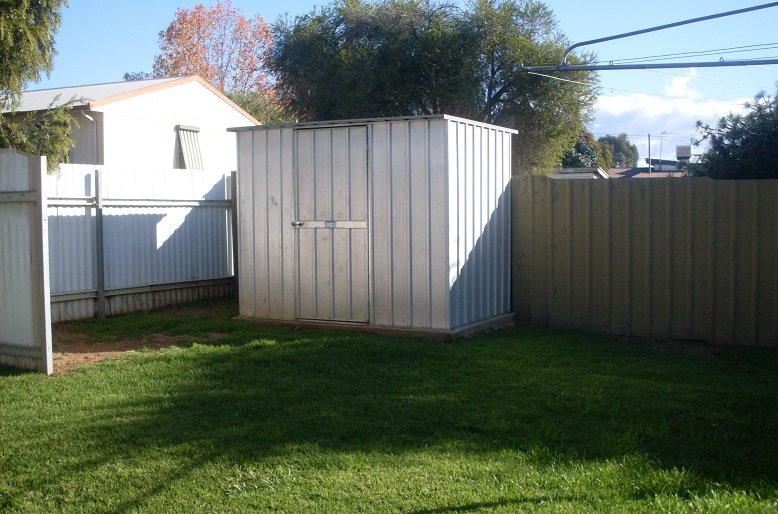 2 Flinders Court TUMUT 6