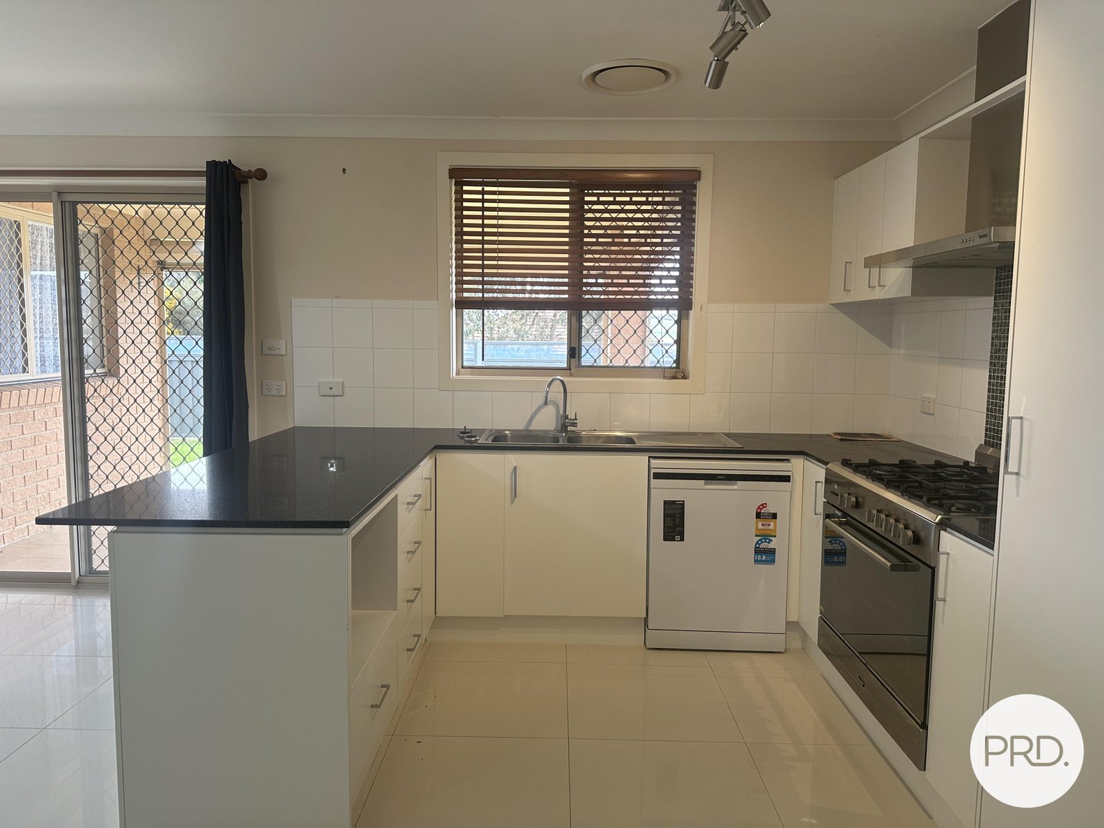 2 Flynn Place BUNGENDORE 8