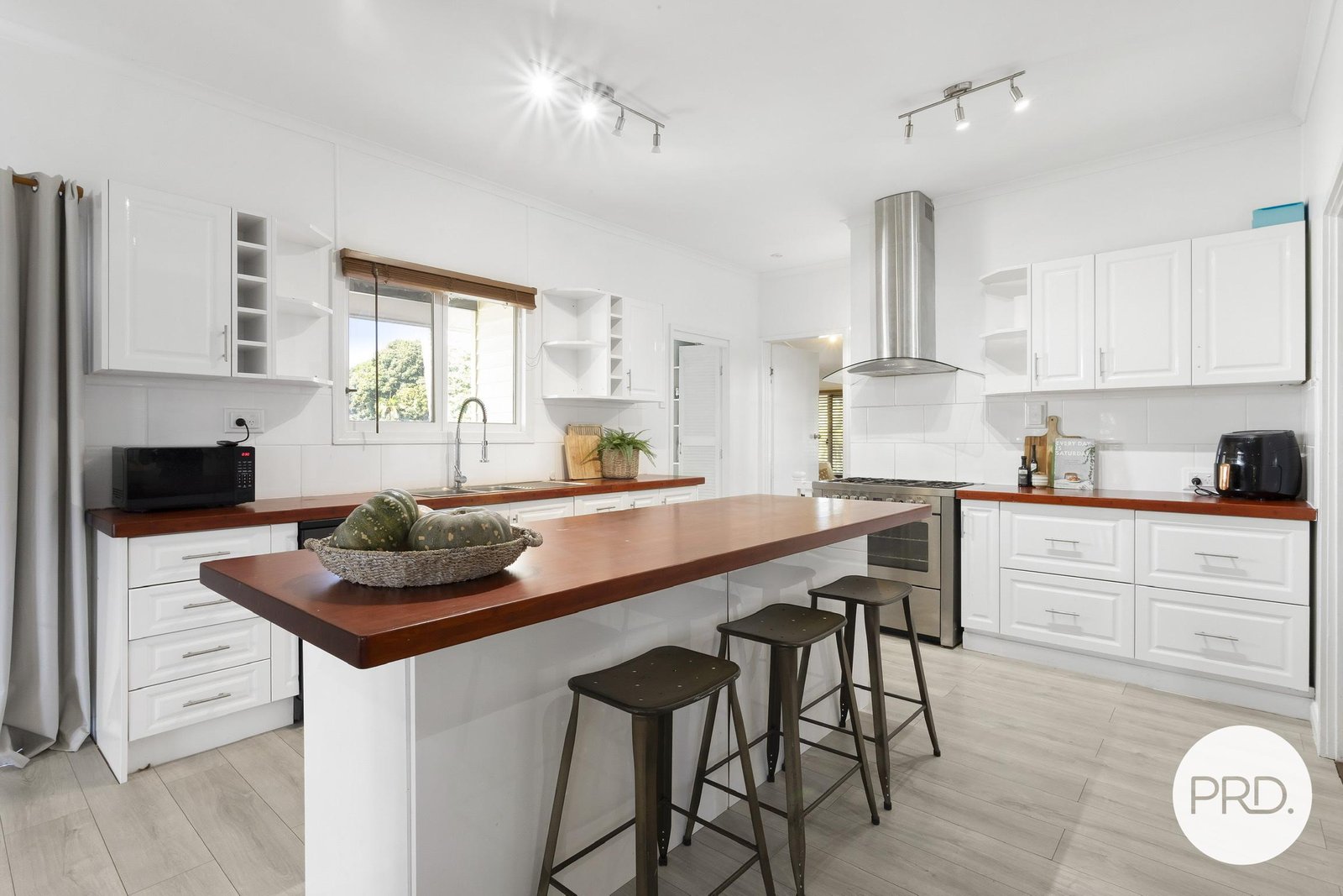 2 Forgan Street NORTH MACKAY 6