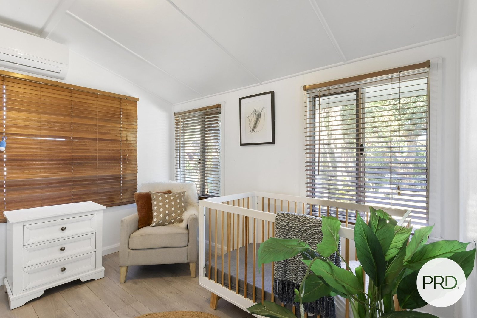 2 Forgan Street NORTH MACKAY 8