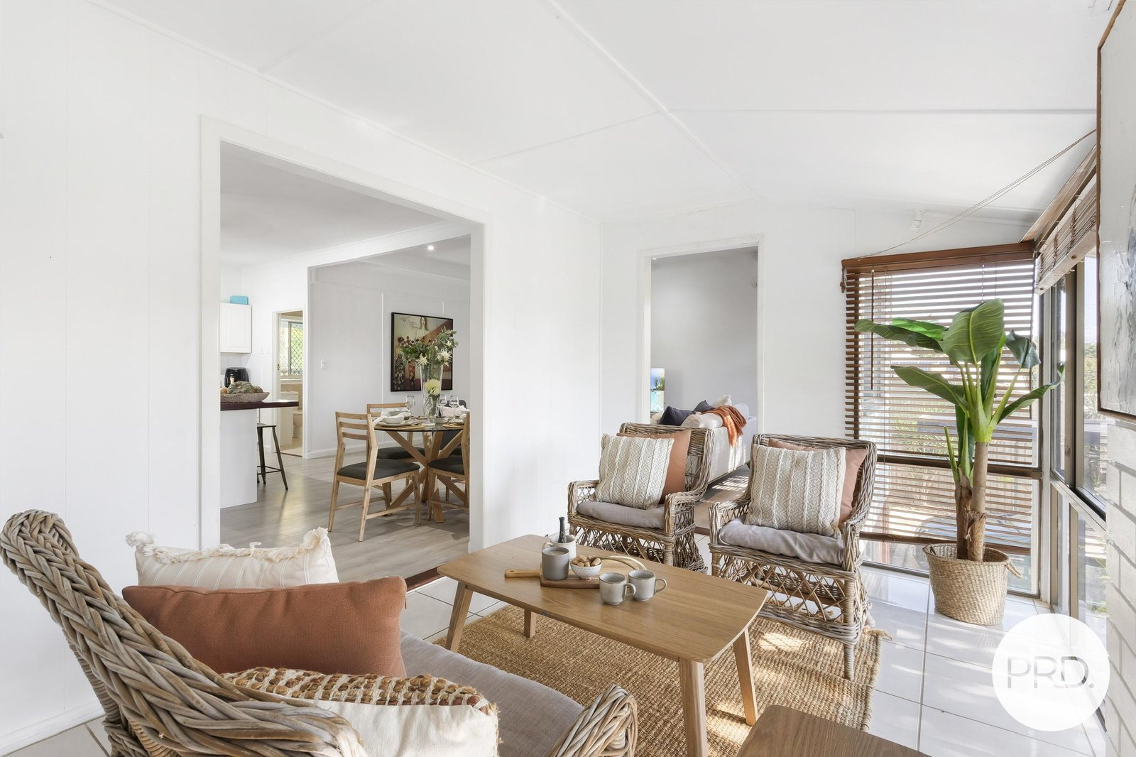 2 Forgan Street NORTH MACKAY 12