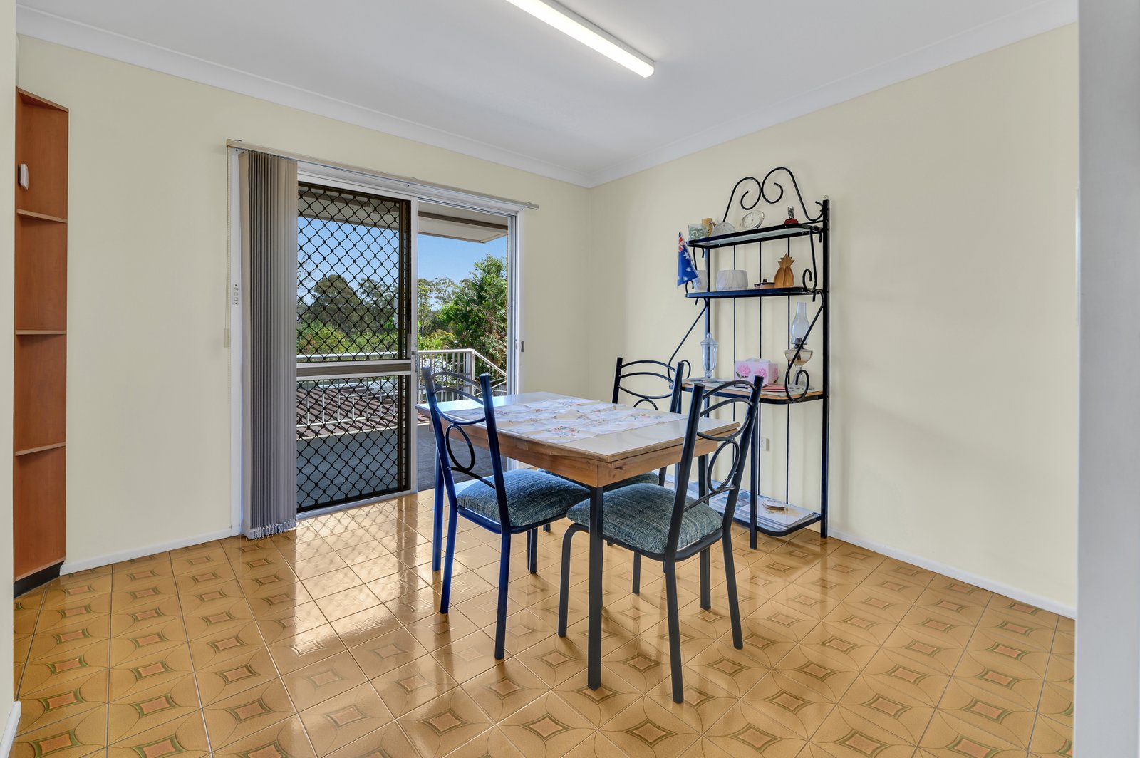 2 Forrest Avenue MOLENDINAR 11