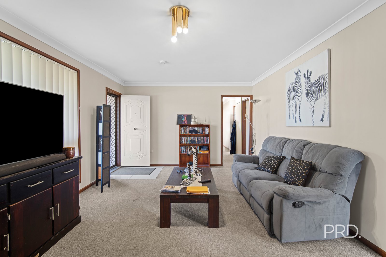 2 Fraser Street MOUNT AUSTIN 3