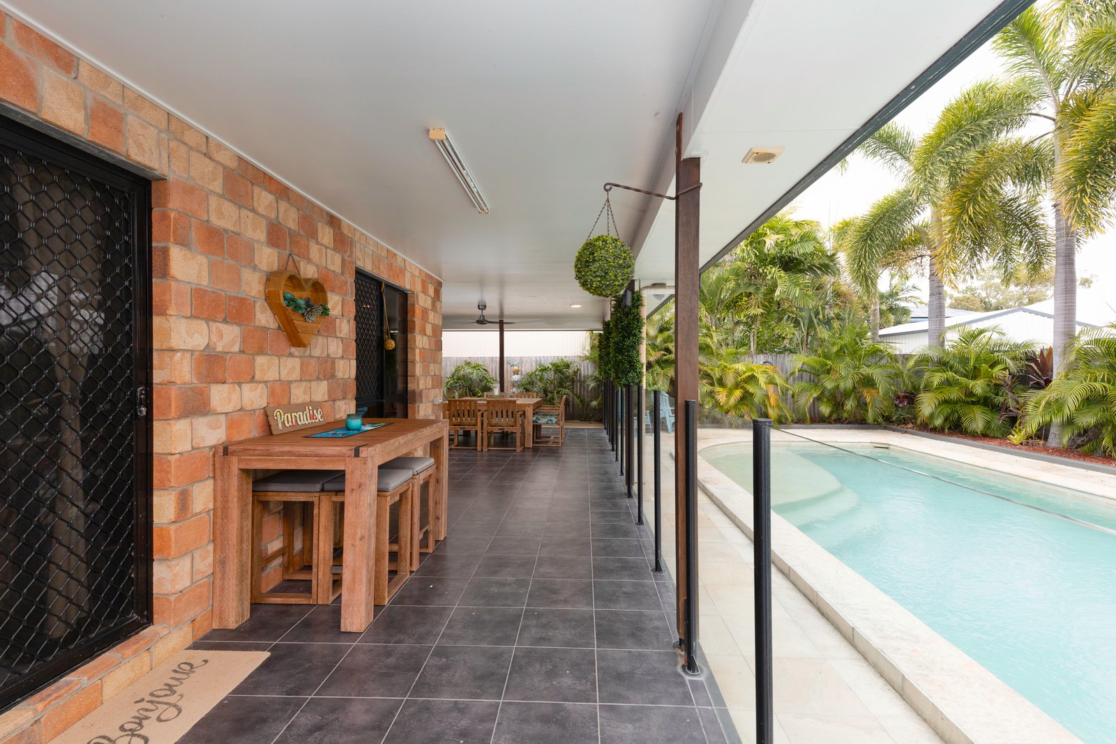 2 Friarbird Avenue BLACKS BEACH 32