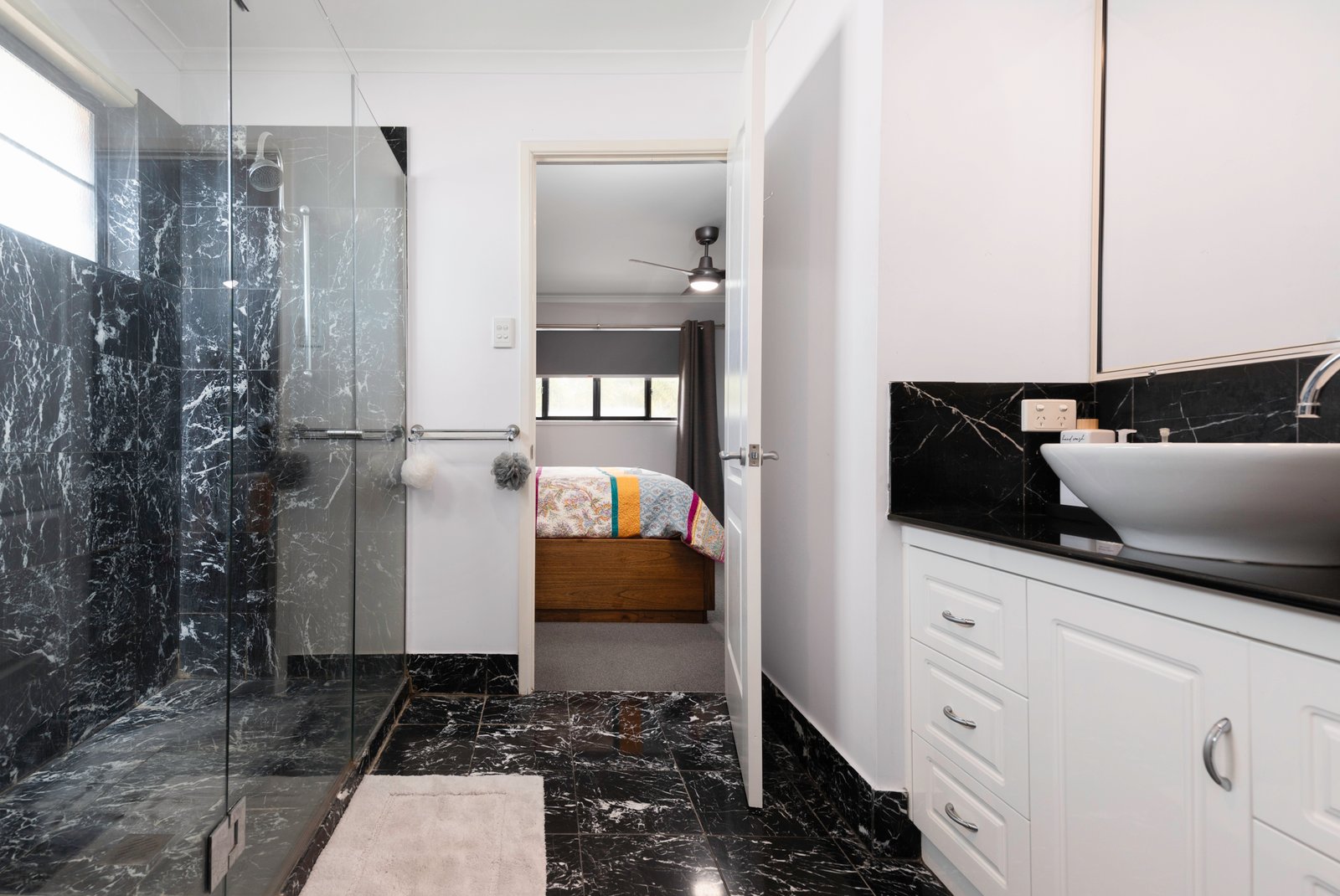 2 Friarbird Avenue BLACKS BEACH 17