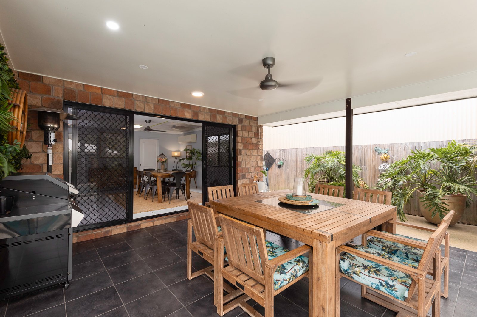 2 Friarbird Avenue BLACKS BEACH 34