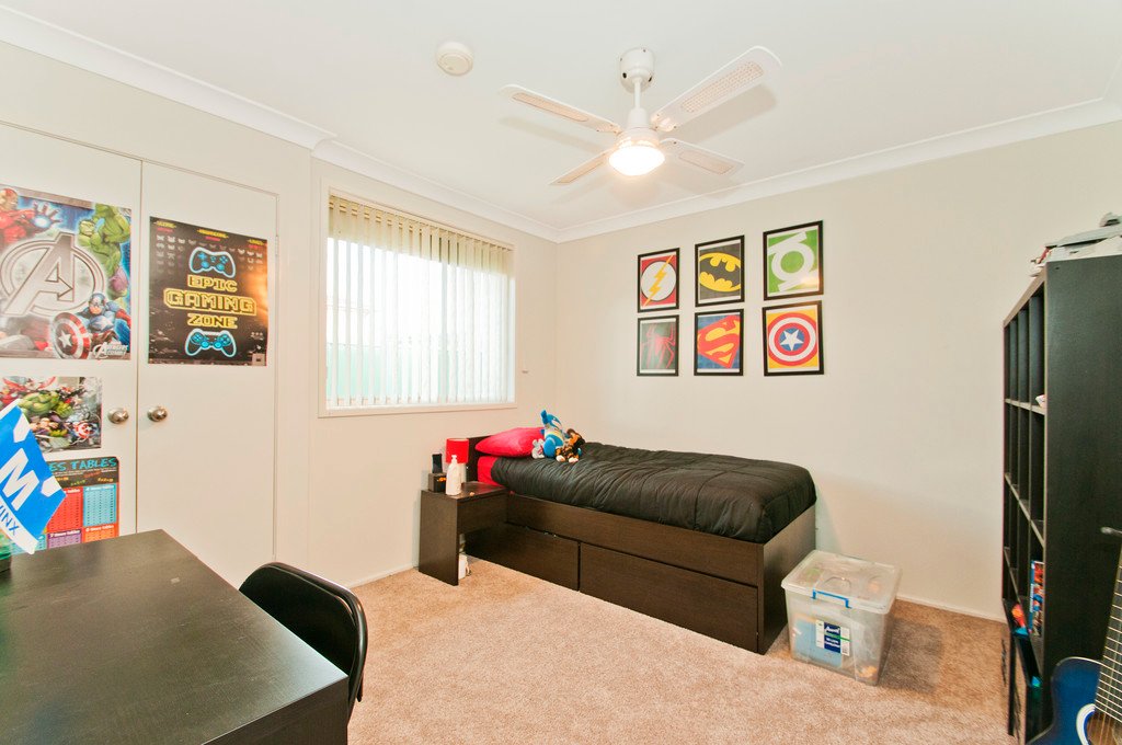 2 Fryer Place ALBION PARK 11