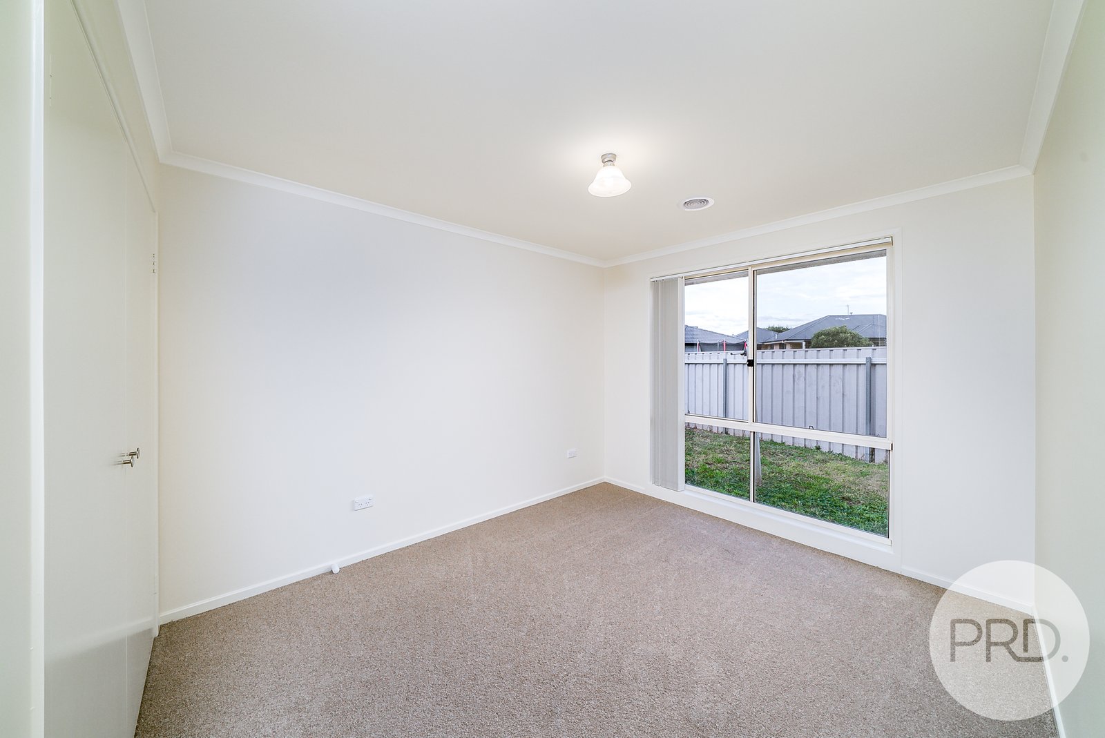 2 Garru Place WAGGA WAGGA 9