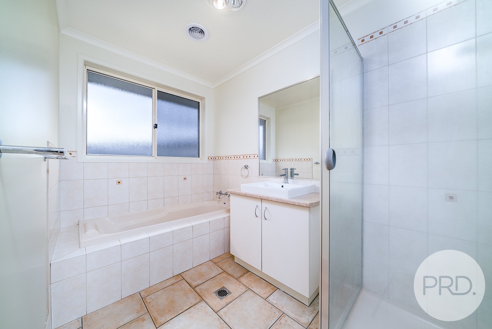 2 Garru Place WAGGA WAGGA 10