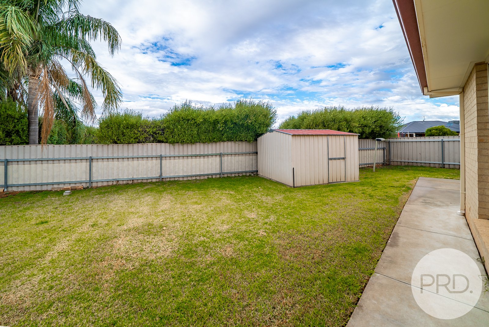 2 Garru Place WAGGA WAGGA 11