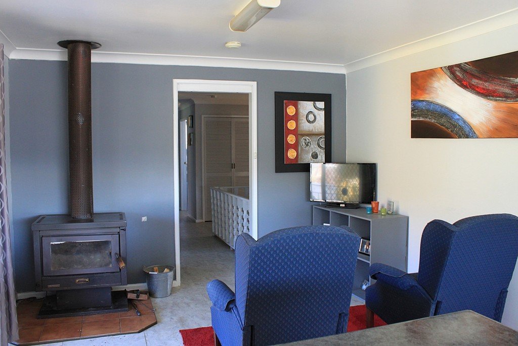 2 Gilbert Street TUMBARUMBA 8