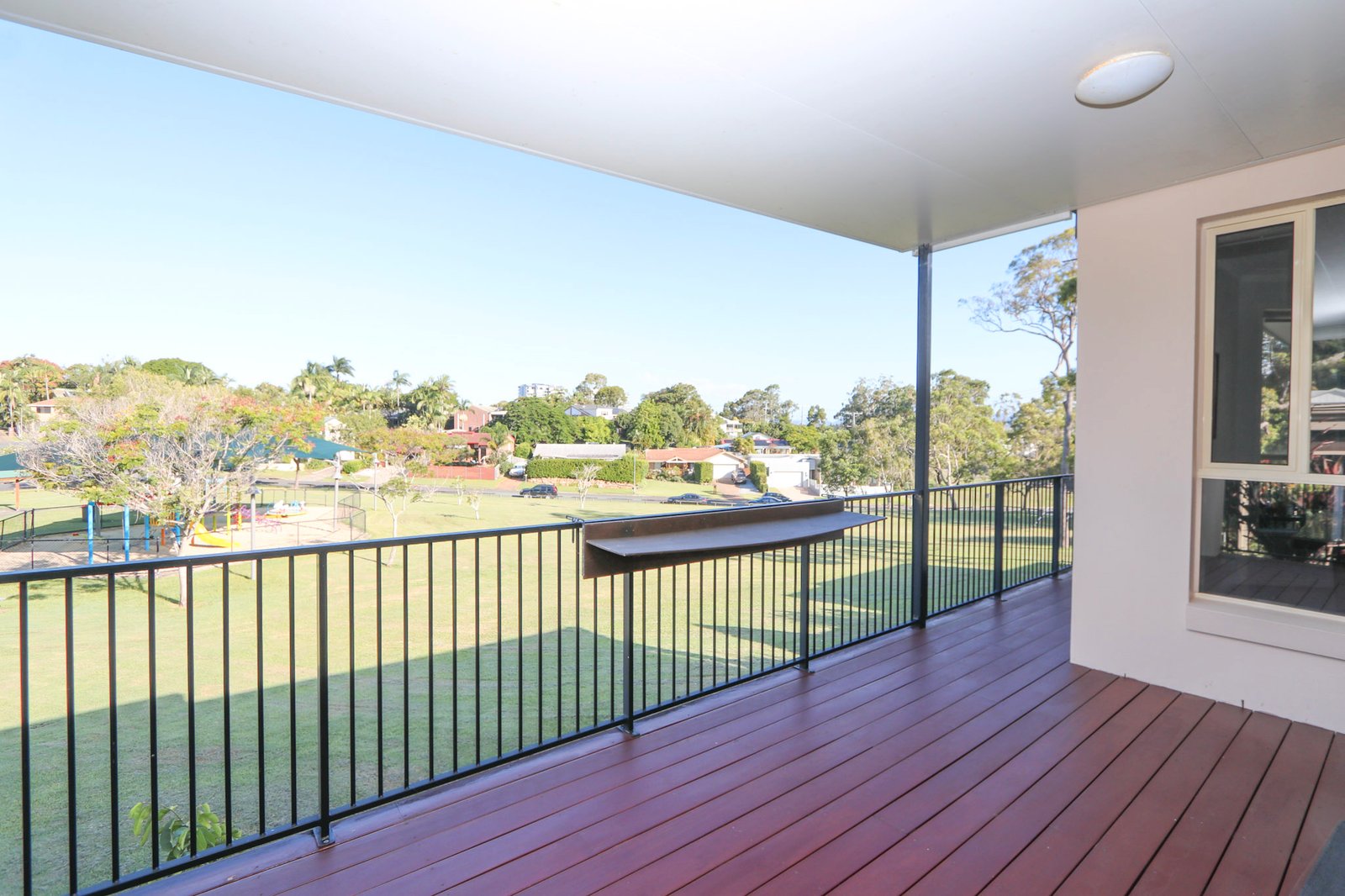 2 Girraween Grove ASHMORE 1