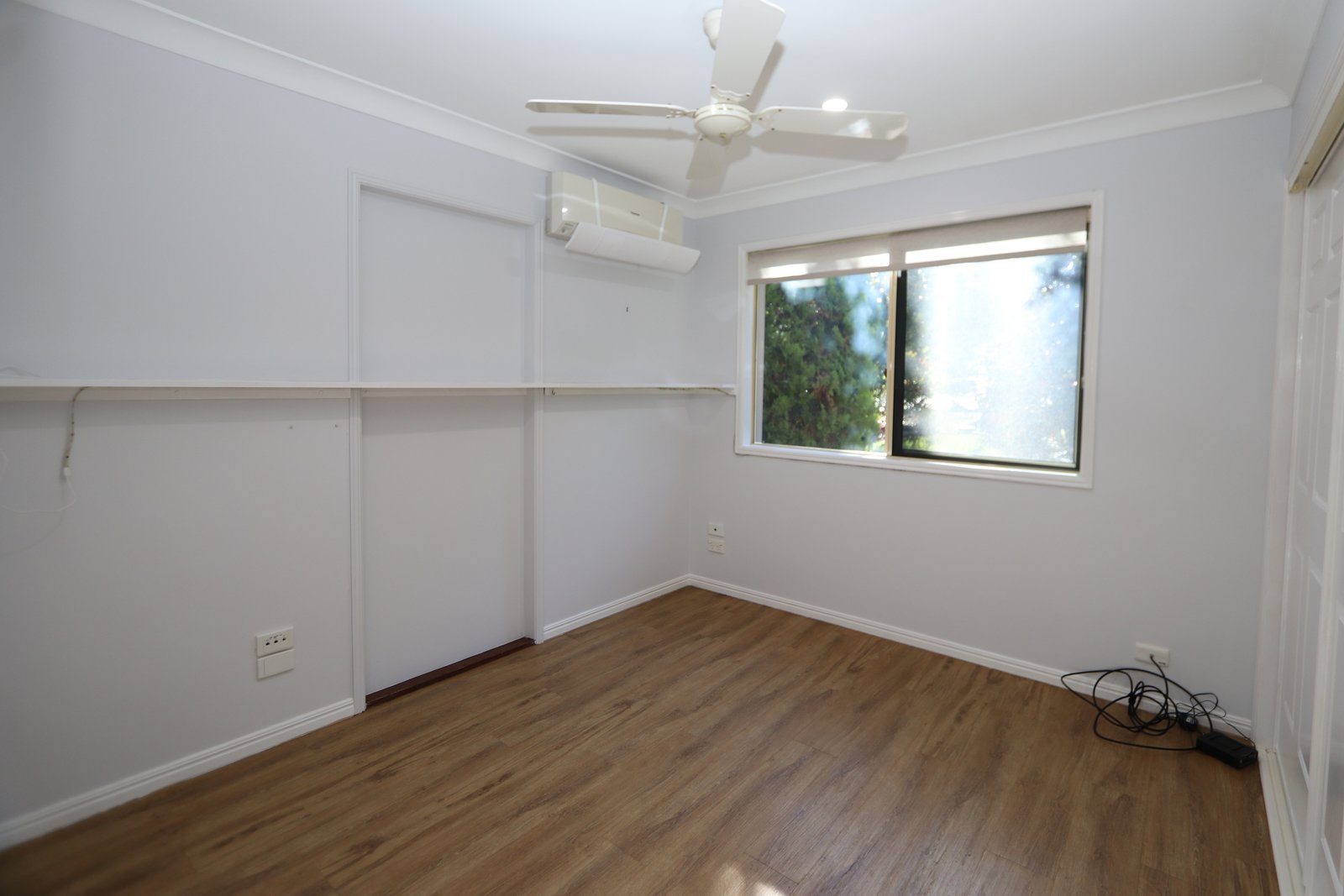 2 Girraween Grove ASHMORE 13