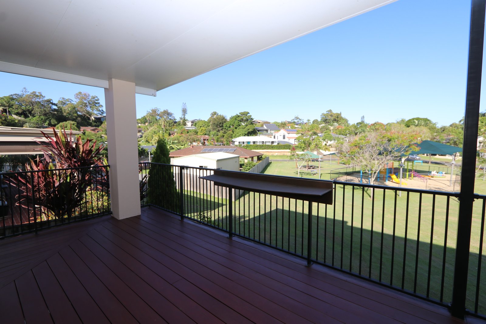 2 Girraween Grove ASHMORE 19