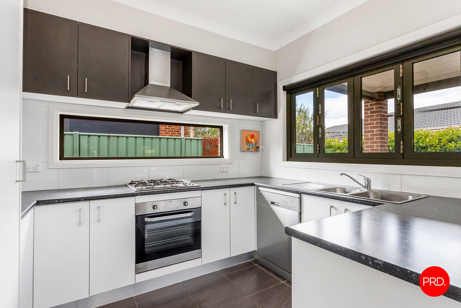 2 Gladeville Dr  EAGLEHAWK 2