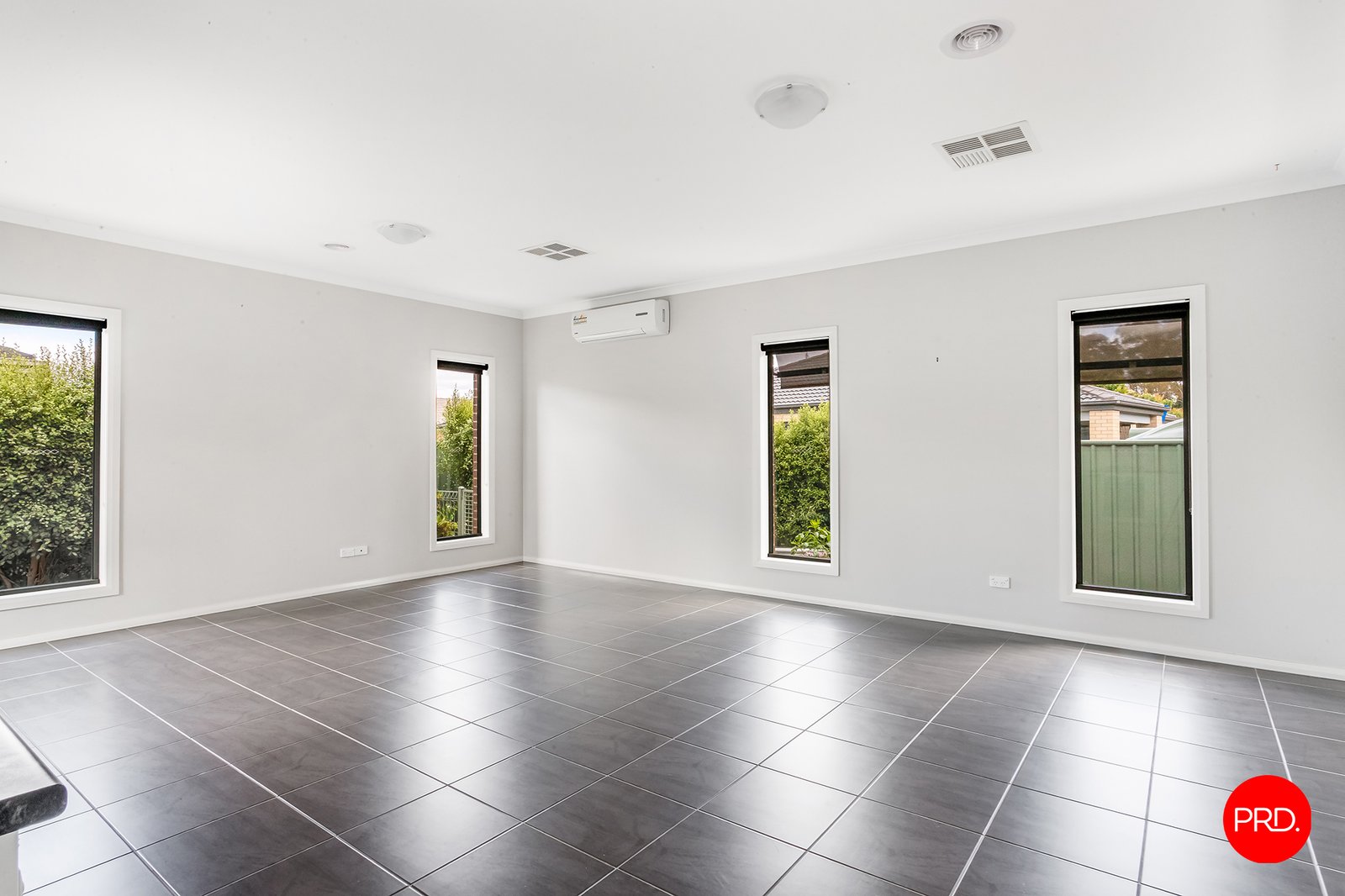 2 Gladeville Dr  EAGLEHAWK 5