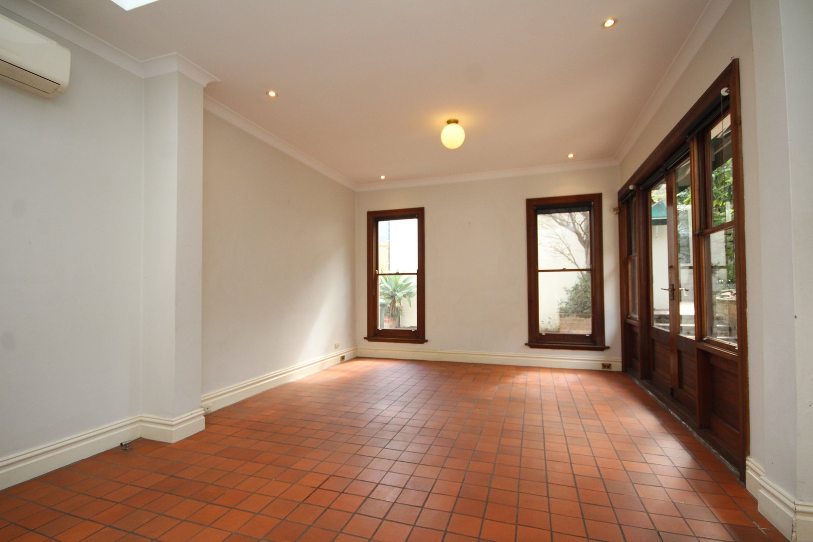 2 Gladstone Street LILYFIELD 3