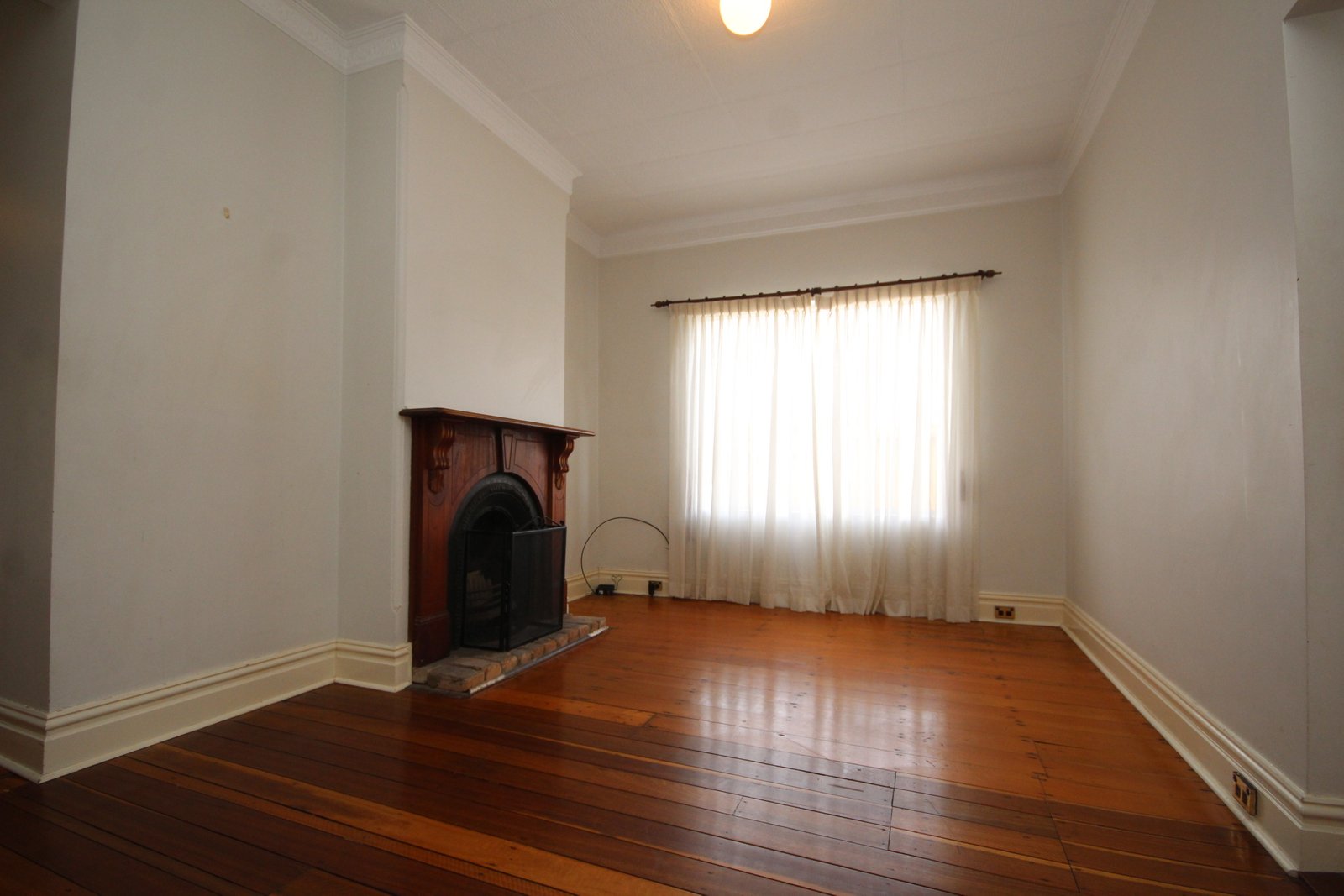 2 Gladstone Street LILYFIELD 5