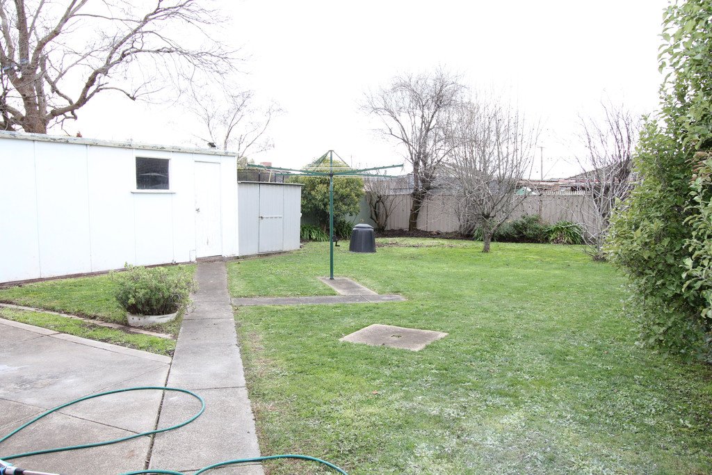 2 Glasgow Street WENDOUREE 9