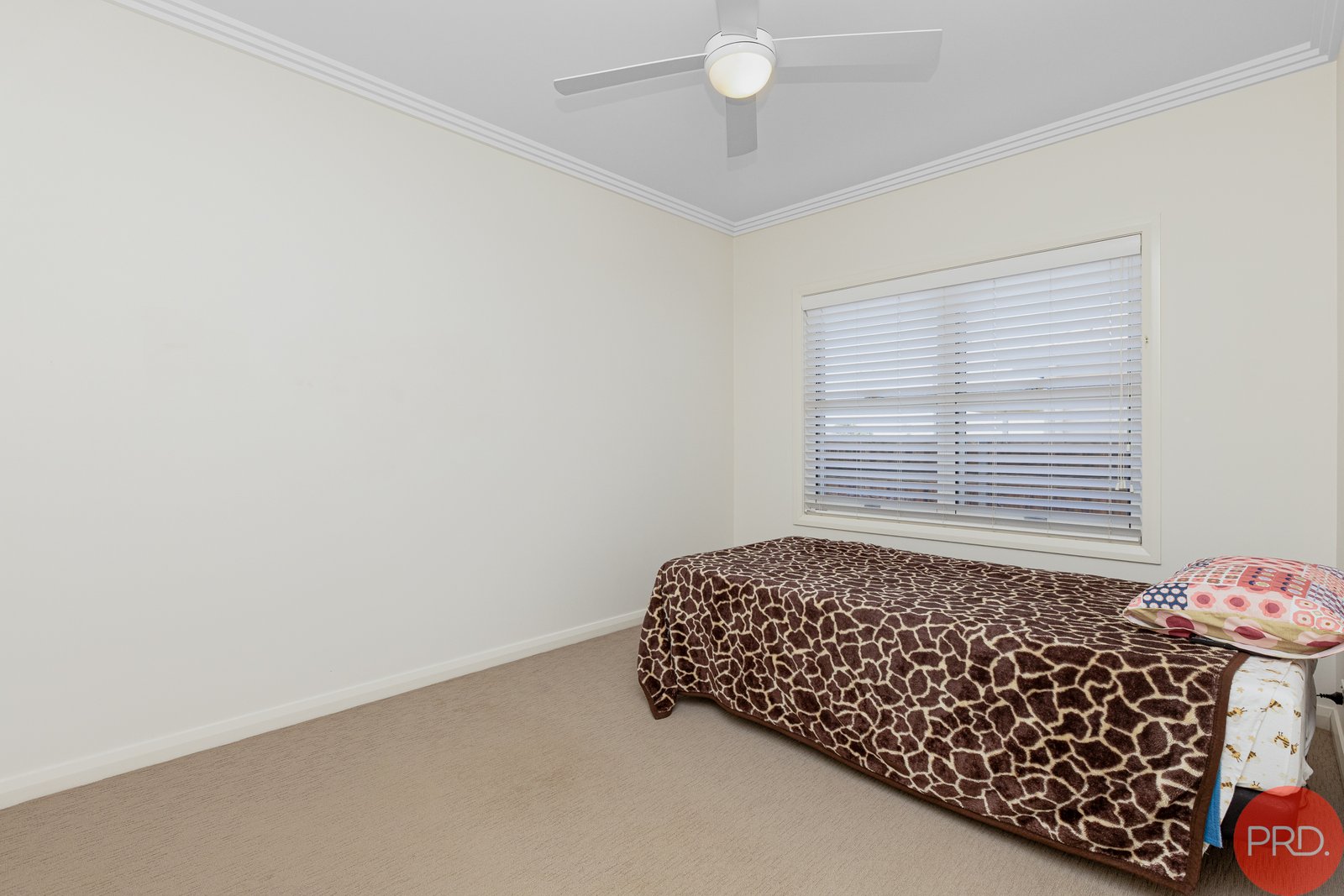 2 Glenarvon Road LORN 12