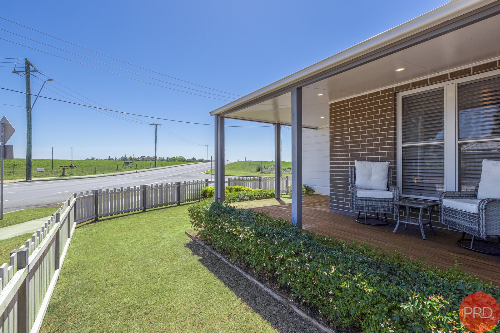 2 Glenarvon Road LORN 15