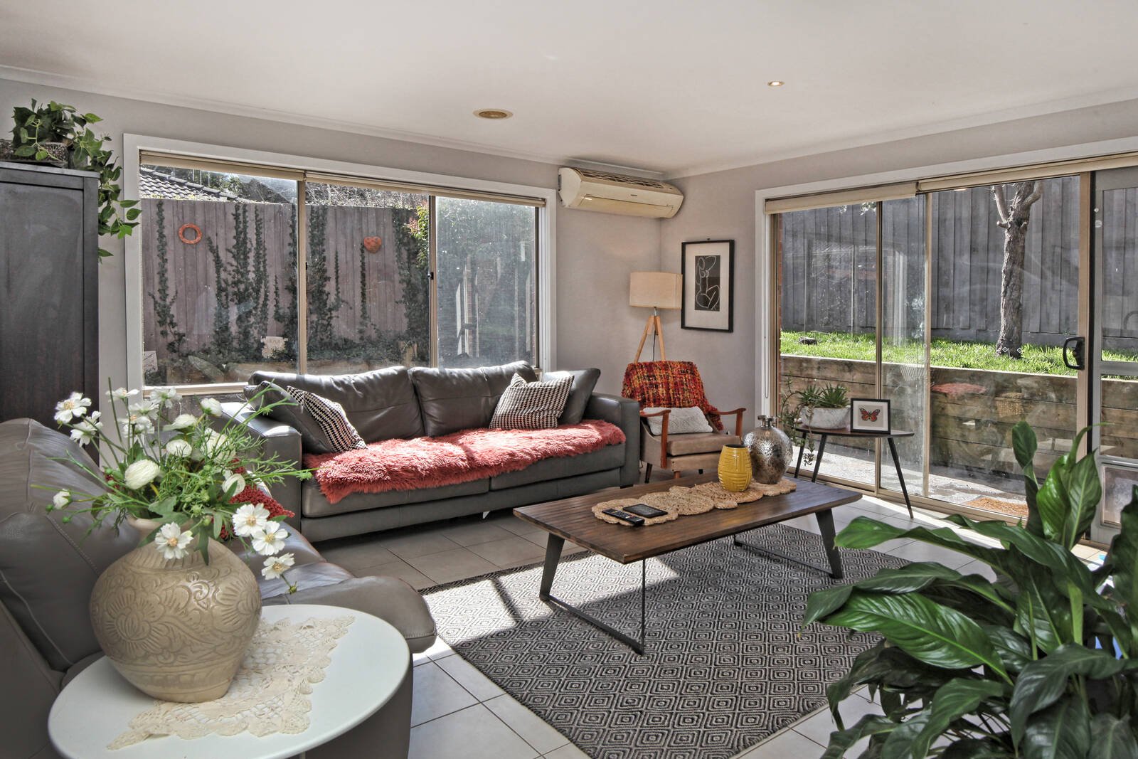 Real Estate and Property in 2 Glenice Court, Woodend, VIC