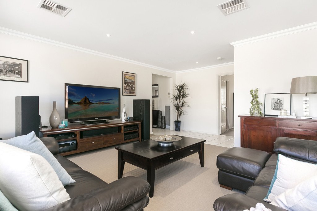 2 Glenshael Court STRATHFIELDSAYE 3