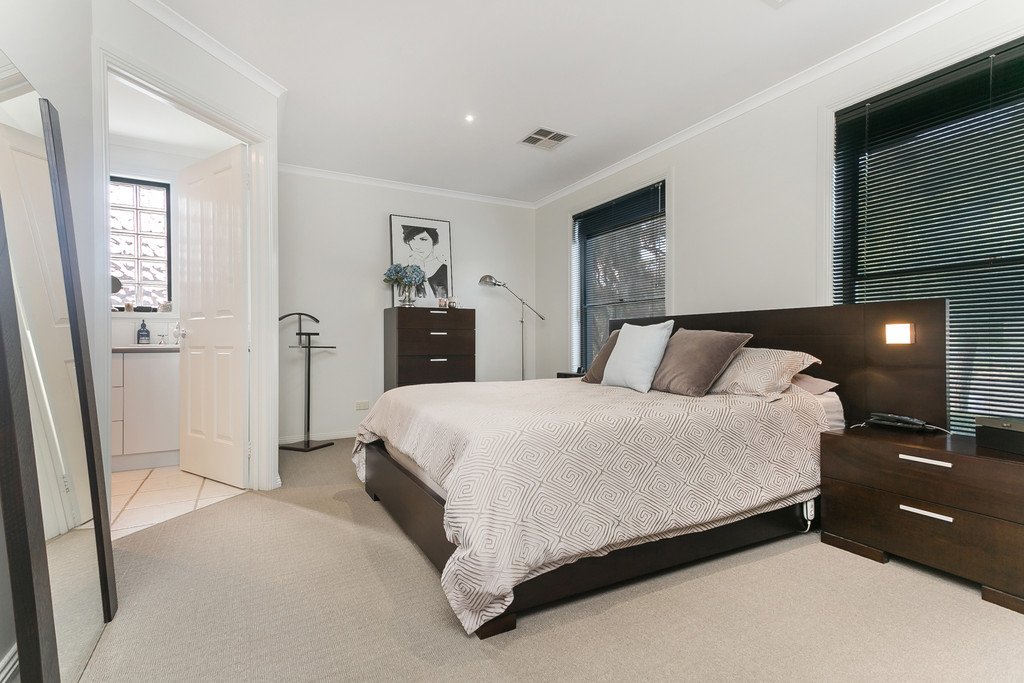 2 Glenshael Court STRATHFIELDSAYE 6