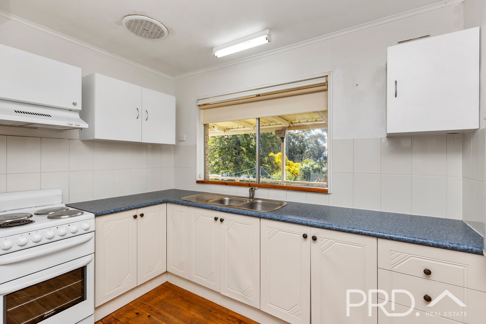 2 Godfrey Street TUMUT 2
