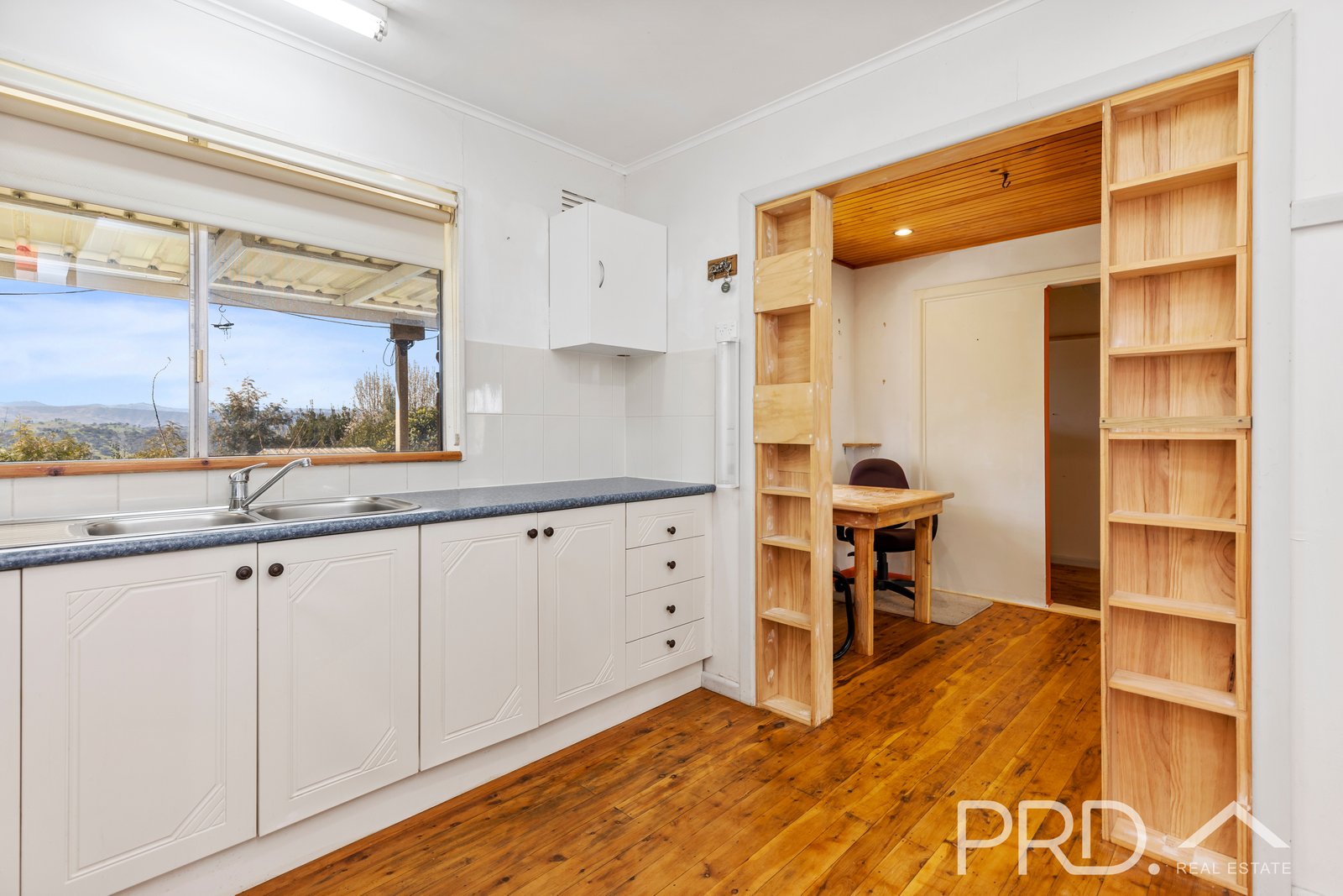 2 Godfrey Street TUMUT 3