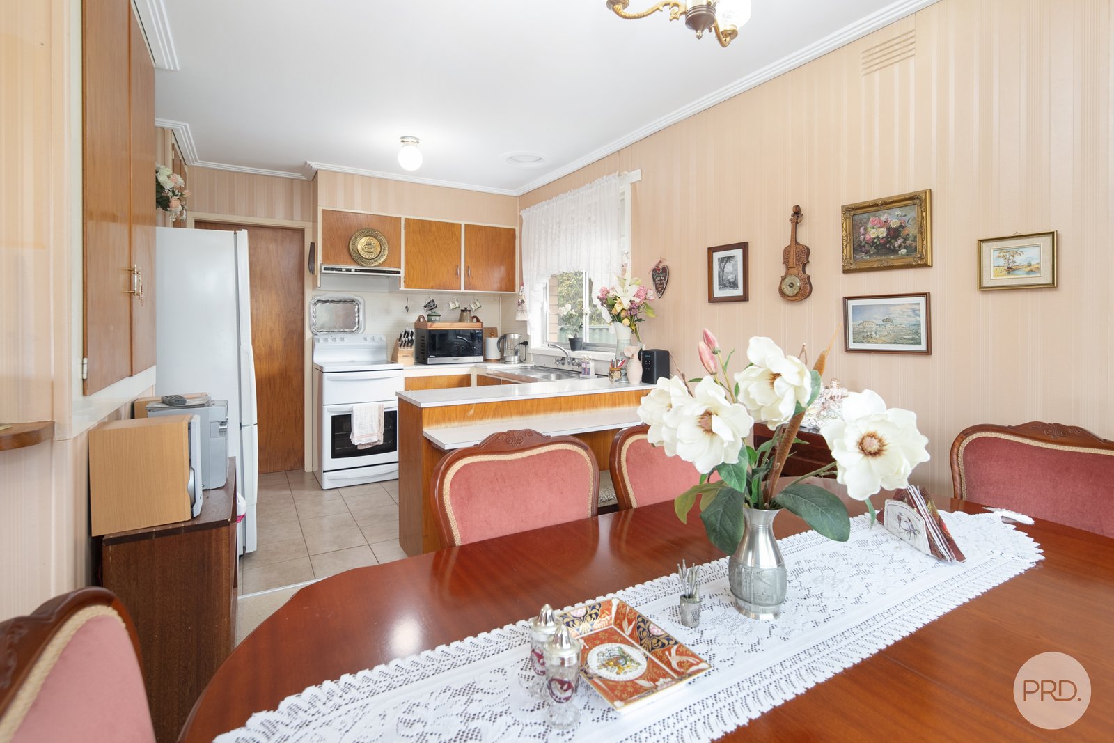 2 Godwin Street WENDOUREE 3