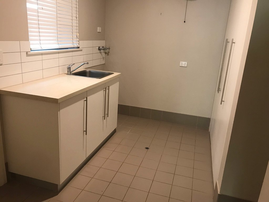 2 Goldie Court CABLE BEACH 8