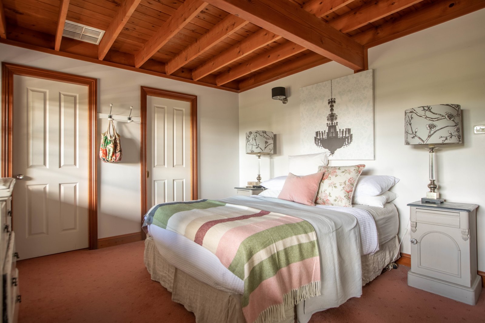 2 Gouldian Way TAMWORTH 18