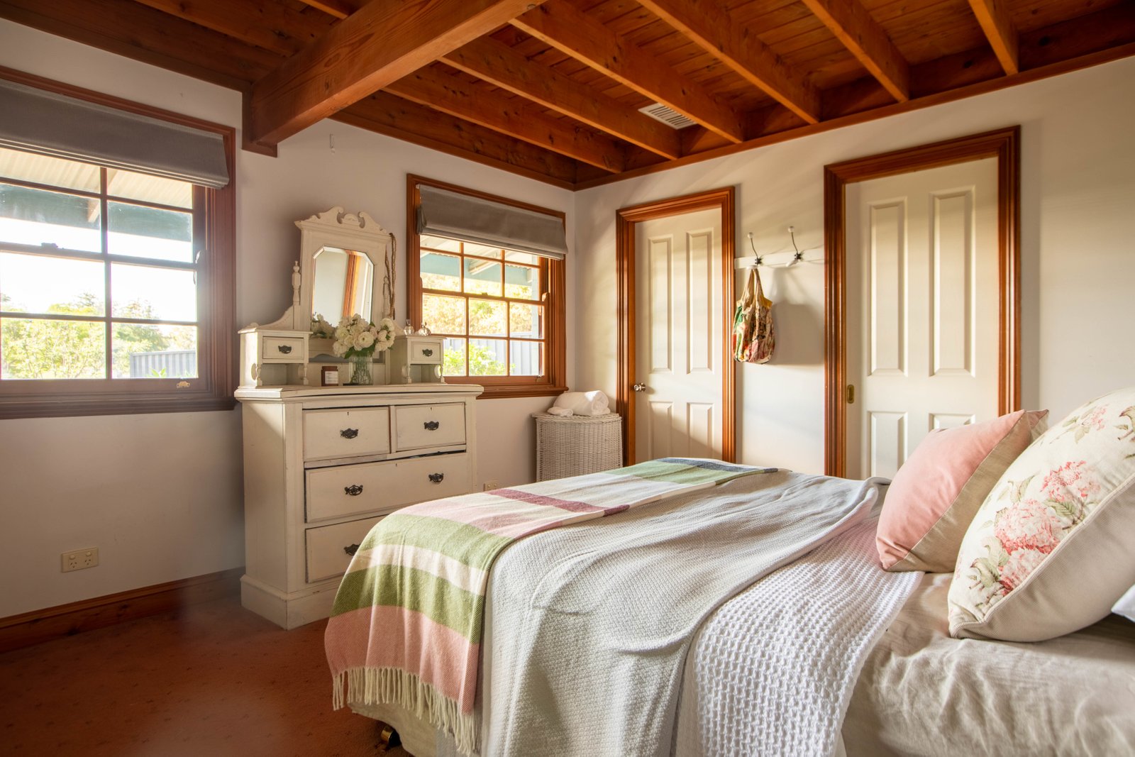 2 Gouldian Way TAMWORTH 19