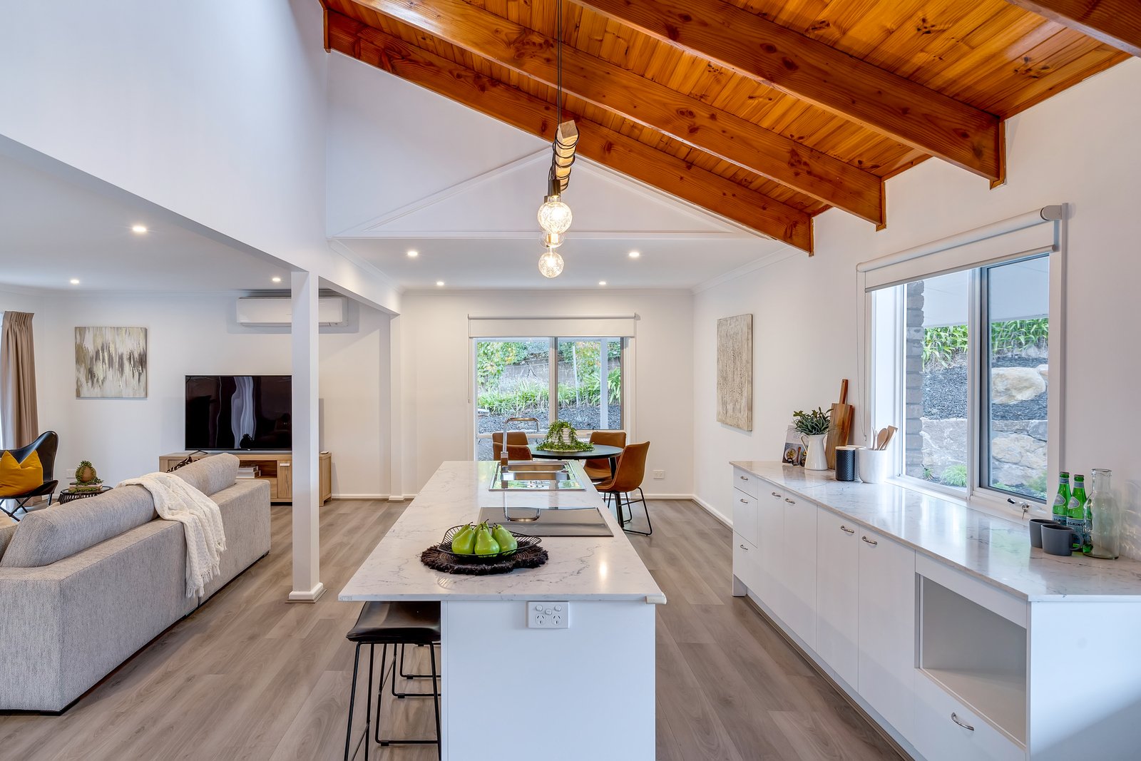 Real Estate and Property in 2 Grange Court, Gisborne, VIC