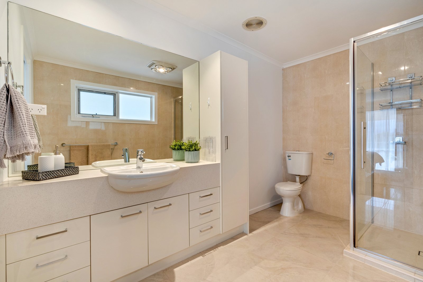 Real Estate and Property in 2 Grange Court, Gisborne, VIC