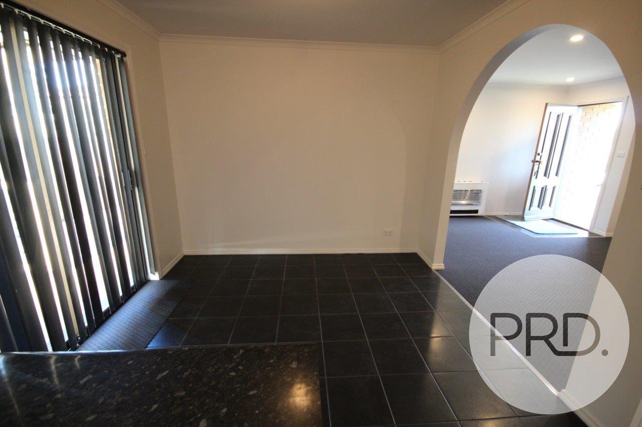 2 Grangefield Court CLARENDON VALE 10