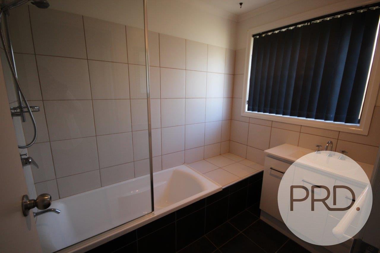 2 Grangefield Court CLARENDON VALE 13