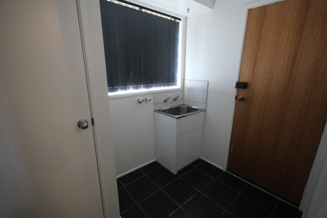 2 Grangefield Court CLARENDON VALE 8
