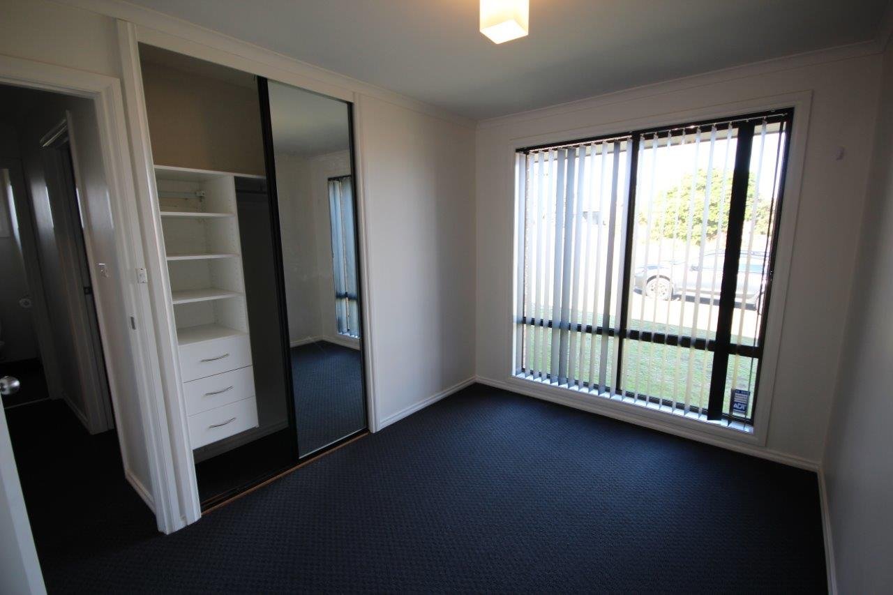 2 Grangefield Court CLARENDON VALE 11
