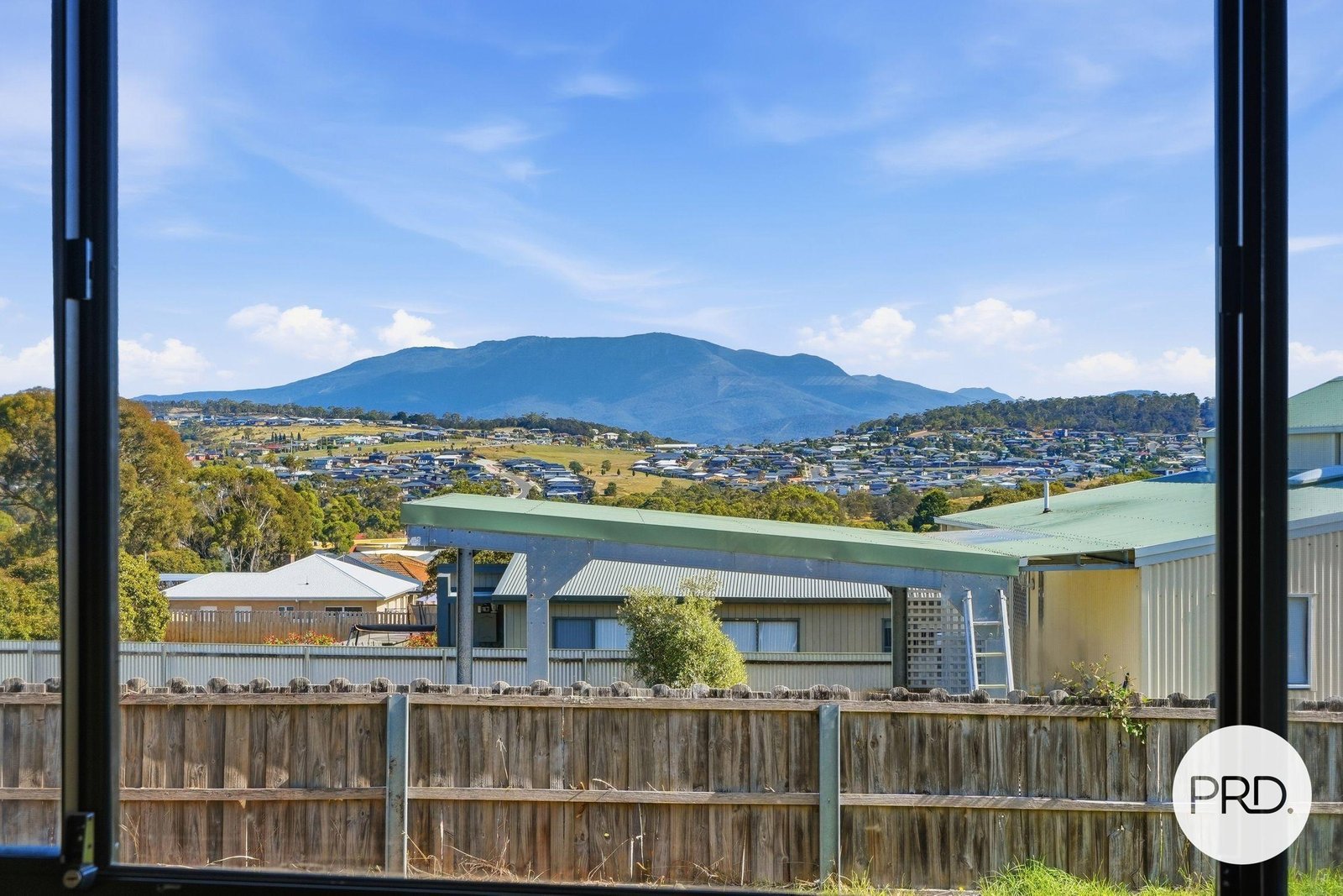 2 Grangefield Court CLARENDON VALE 10