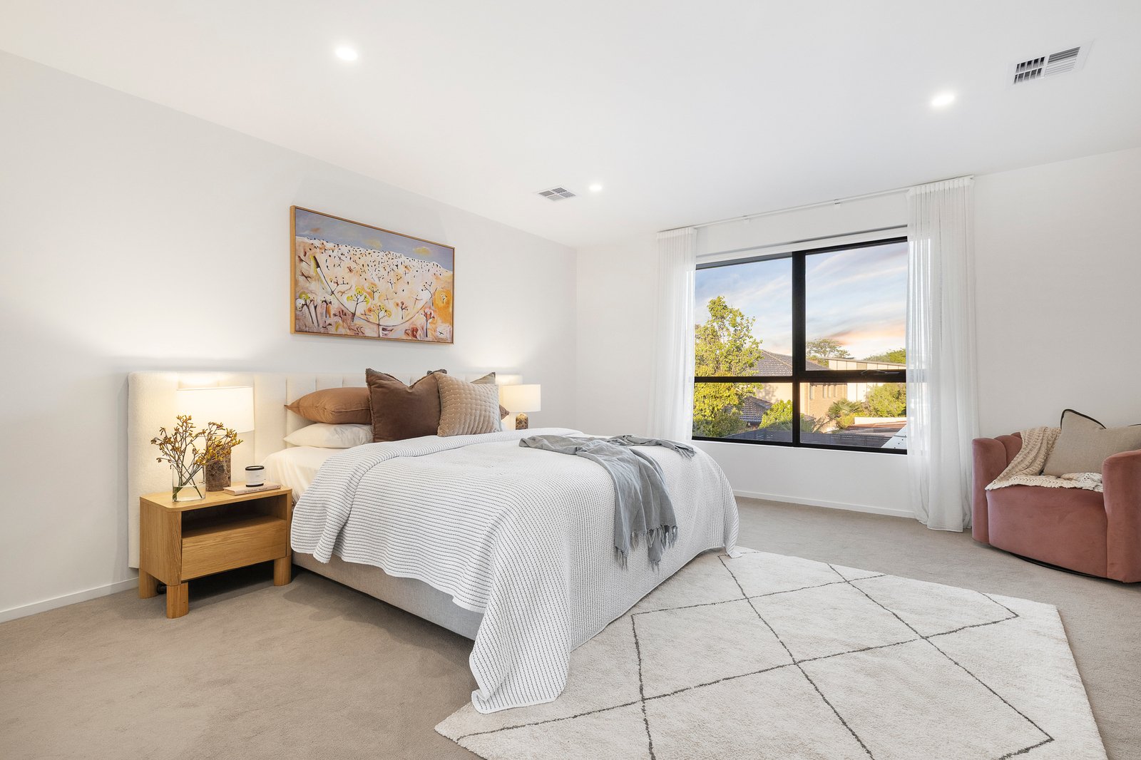 2 Greendale Road, Glen Iris, 3146
