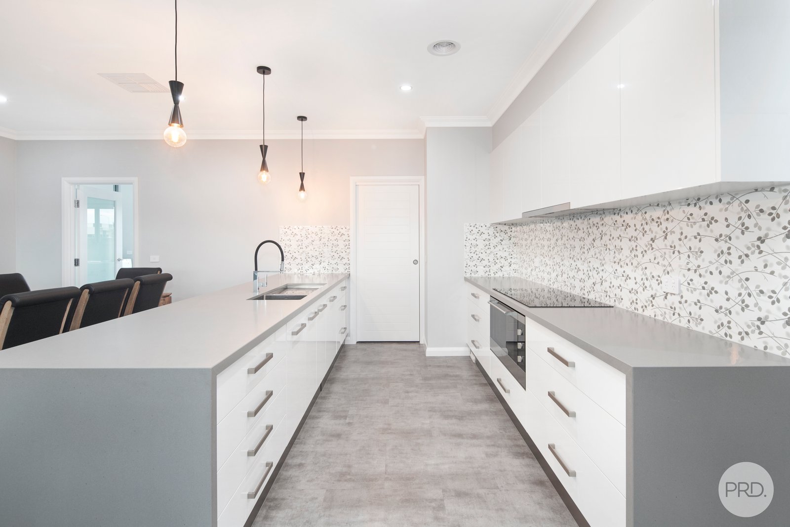 2 Groat Street LUCAS 8