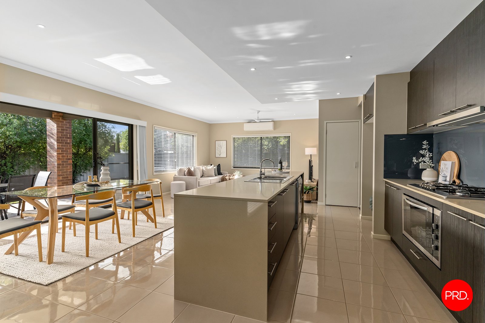 2 Gummin Court MARONG 4