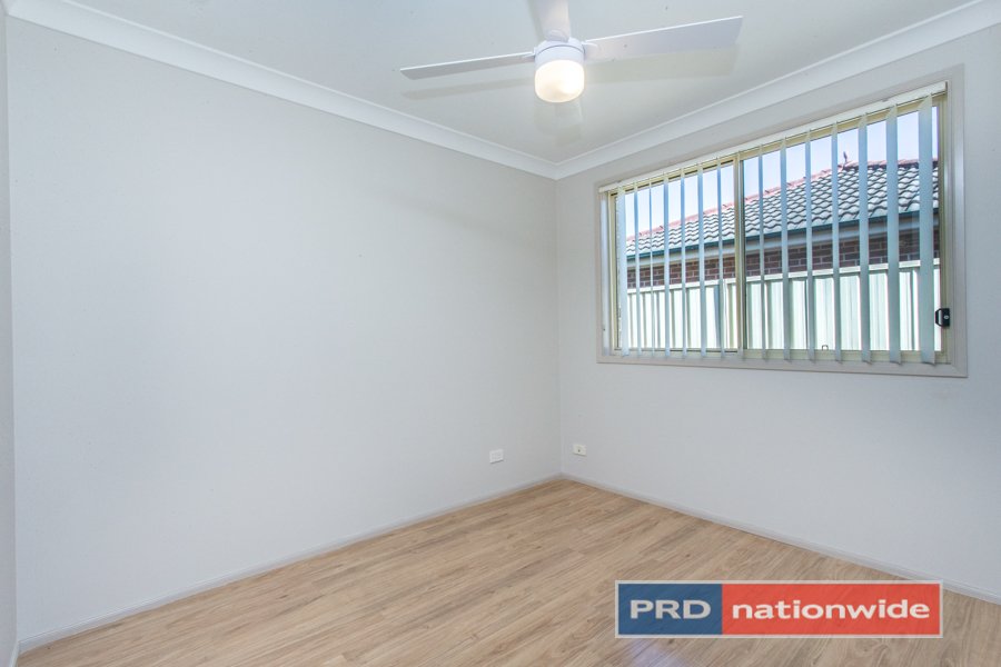 2 Gunara Terrace GLENMORE PARK 11