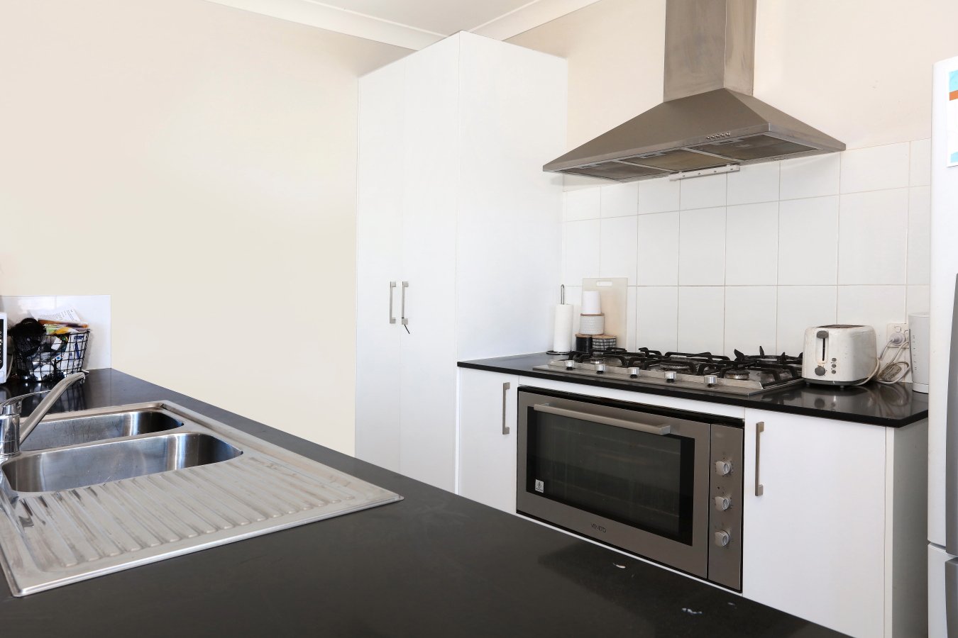 2 Gunther Avenue COOMERA 4