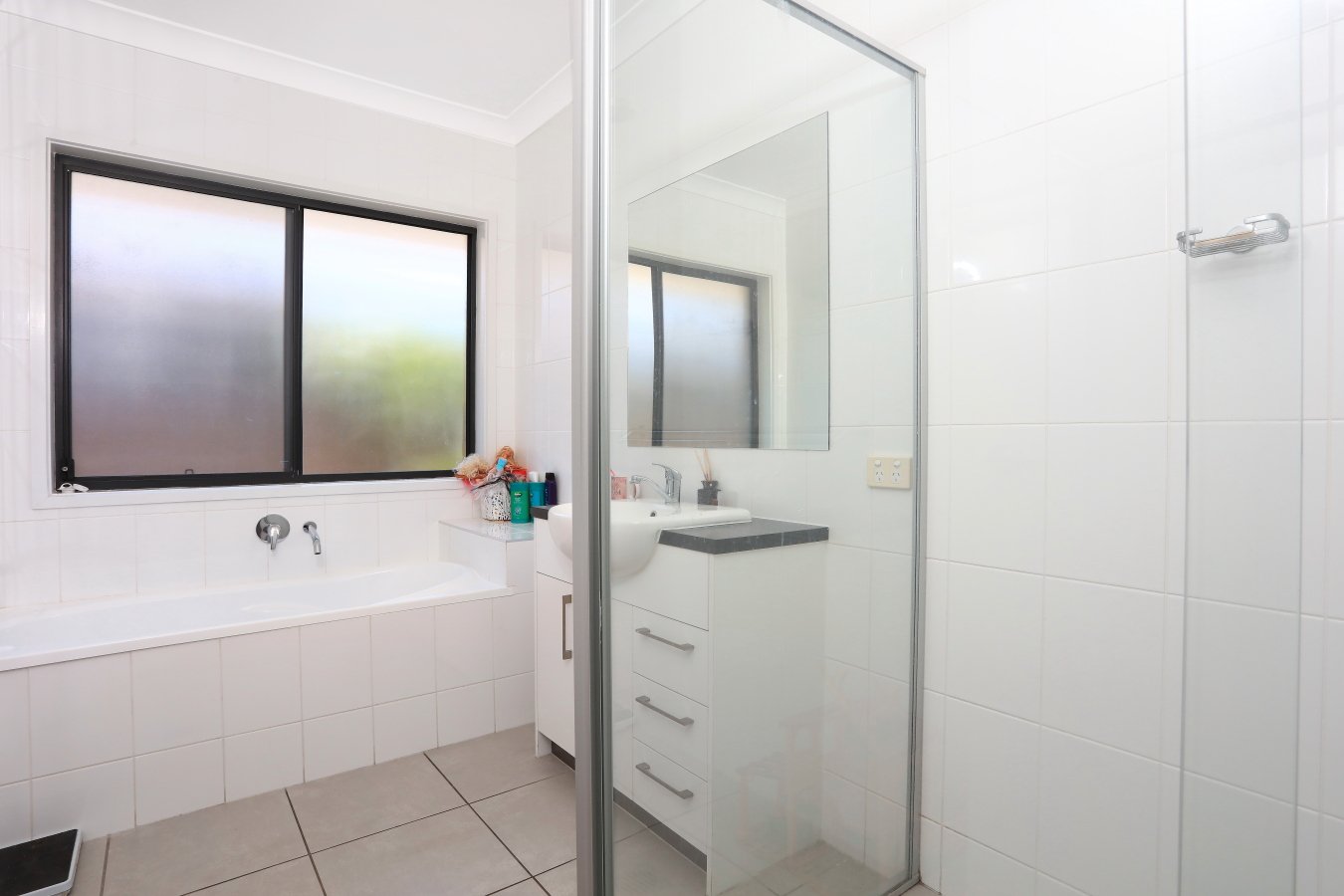 2 Gunther Avenue COOMERA 12