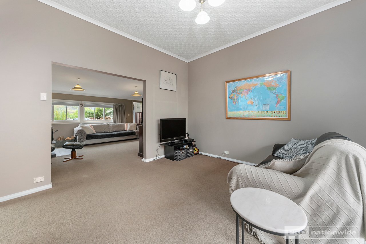 2 Hall Road COLLINSVALE 11