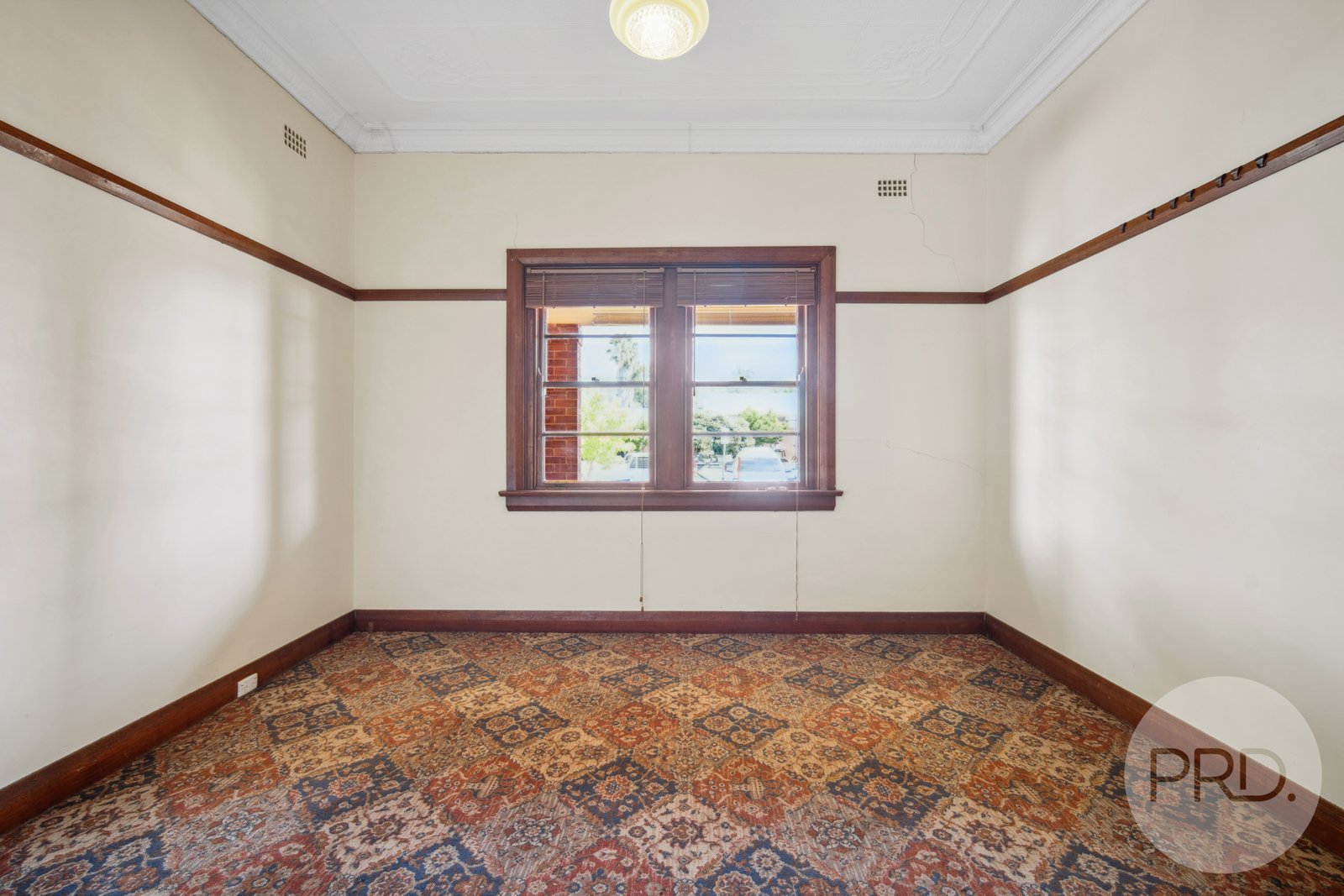 2 Halliday Street LOCKHART 9