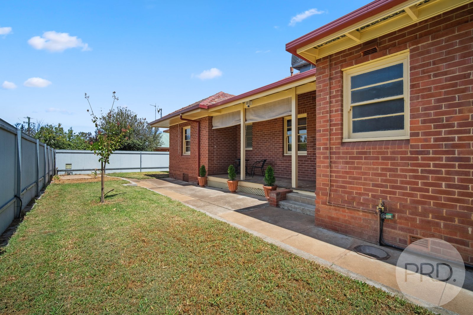 2 Halliday Street LOCKHART 16